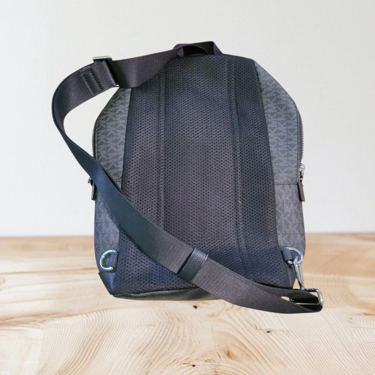 Michael Kors Backpack Black Signature Stripe - photo 5