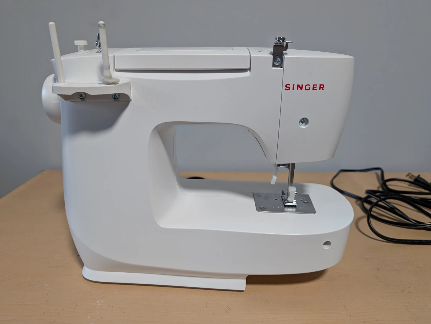 Singer M1500 Sewing Machine - photo 5