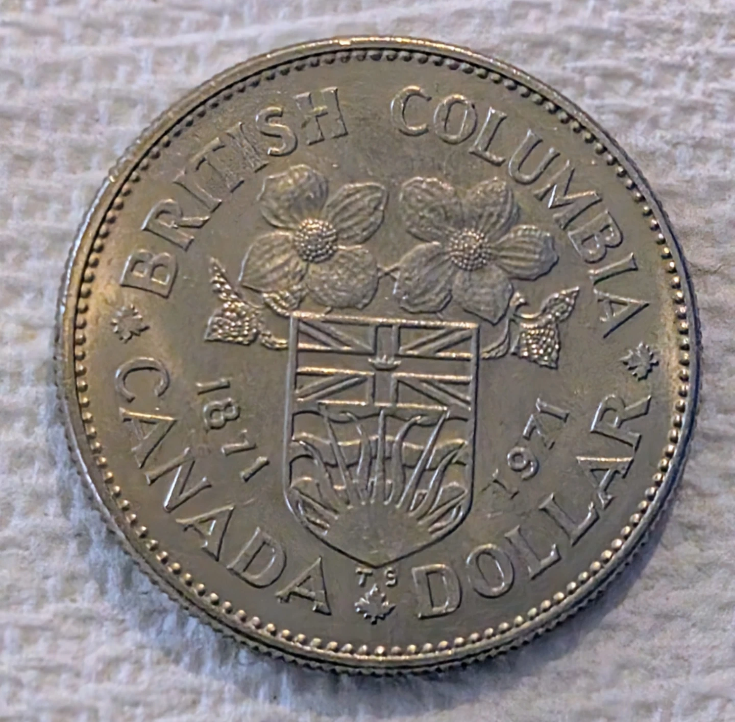 1971 British Columbia Canada Dollar Coin - photo 3