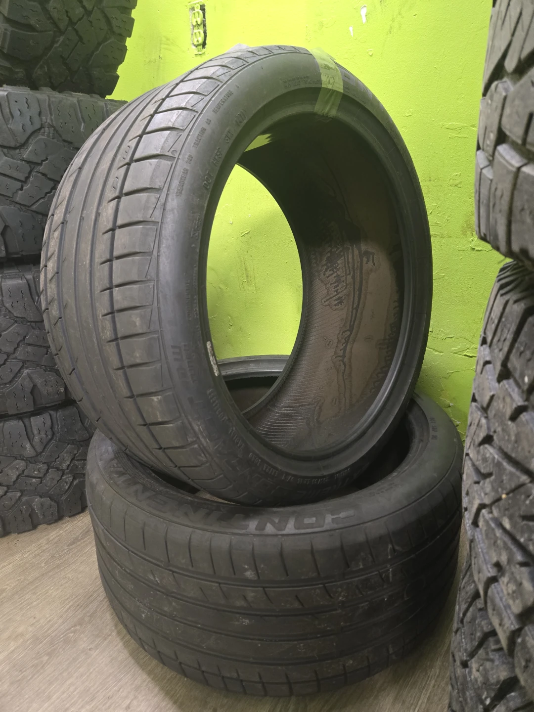 265/35ZR18 Pirelli Tires (Set of 2)