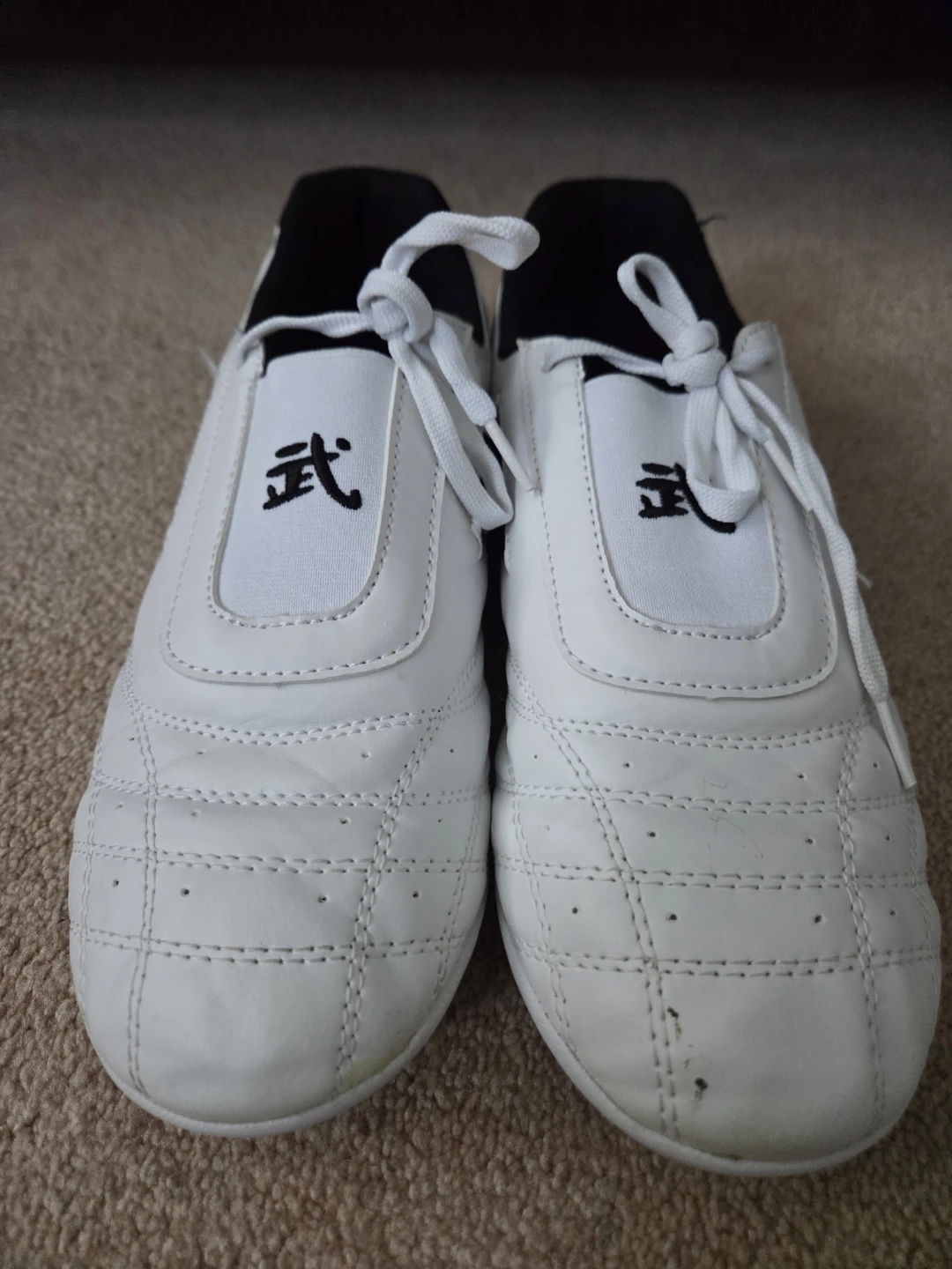 MUDO White Taekwondo Shoes Size 11