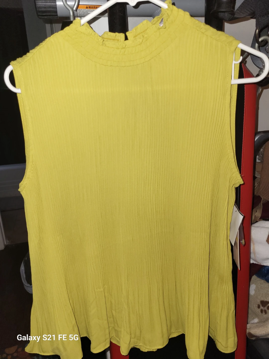 Women's Sleeveless Pleated Top