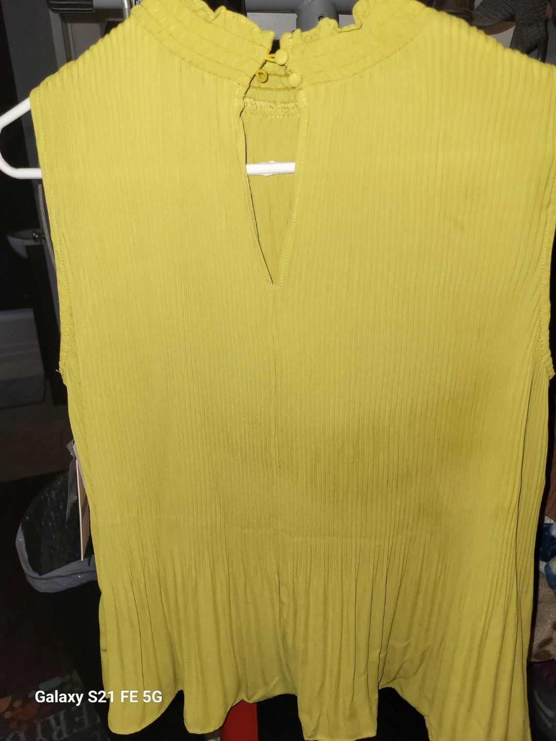 Women's Sleeveless Pleated Top - photo 5