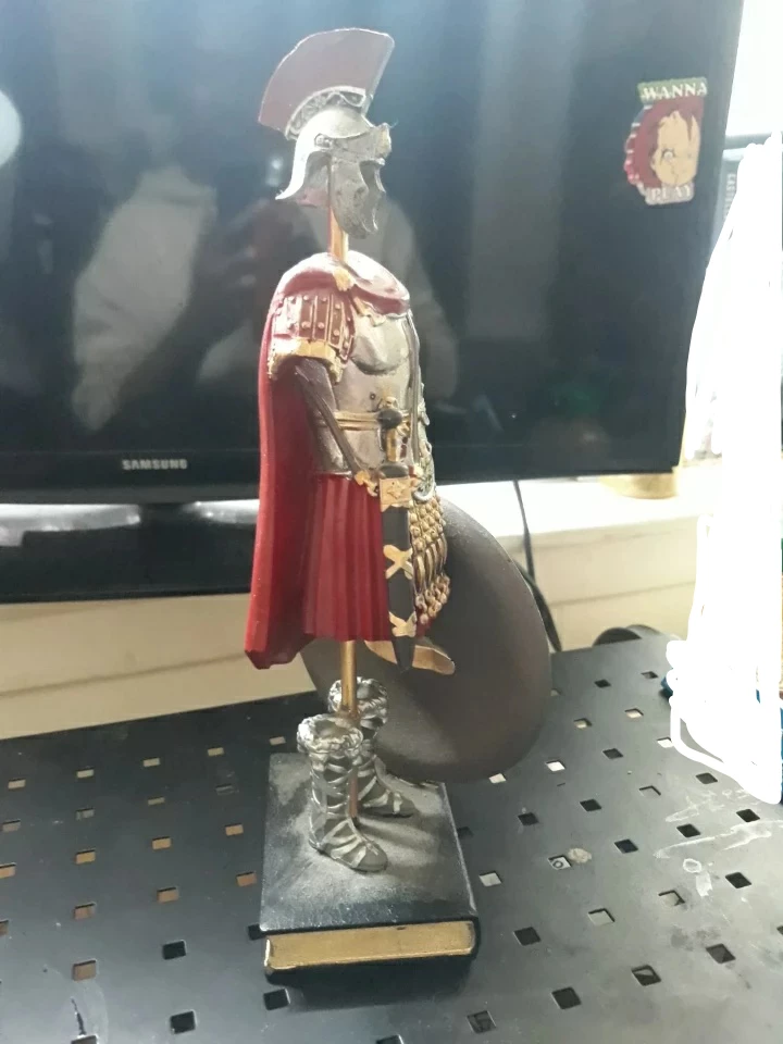 Roman Soldier "Full Armor of God" Figurine - photo 3