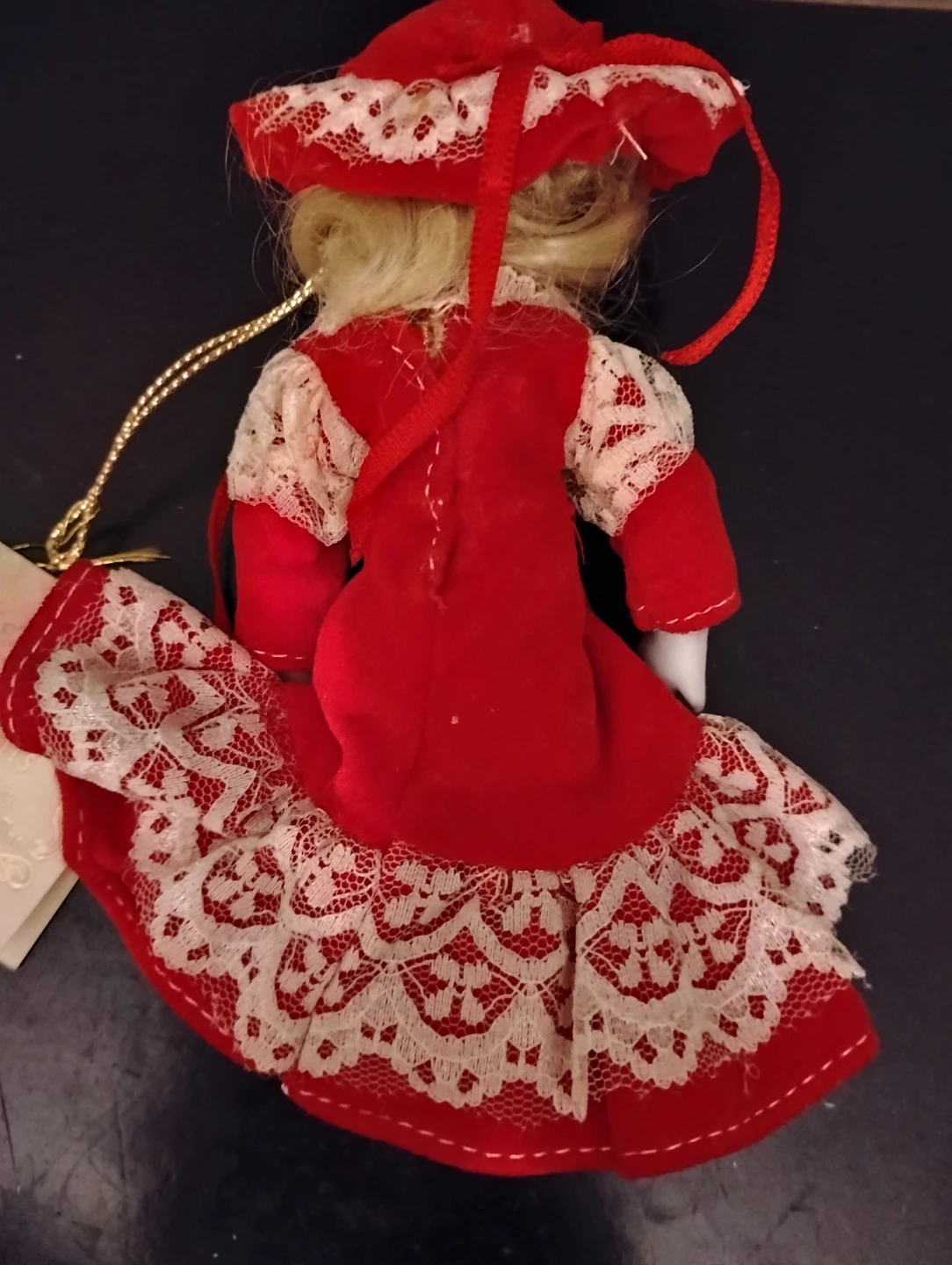 SMALL PORCELAIN GIRL DOLL IN A  RED VELVET DRESS W/ CREAM LACE - photo 2