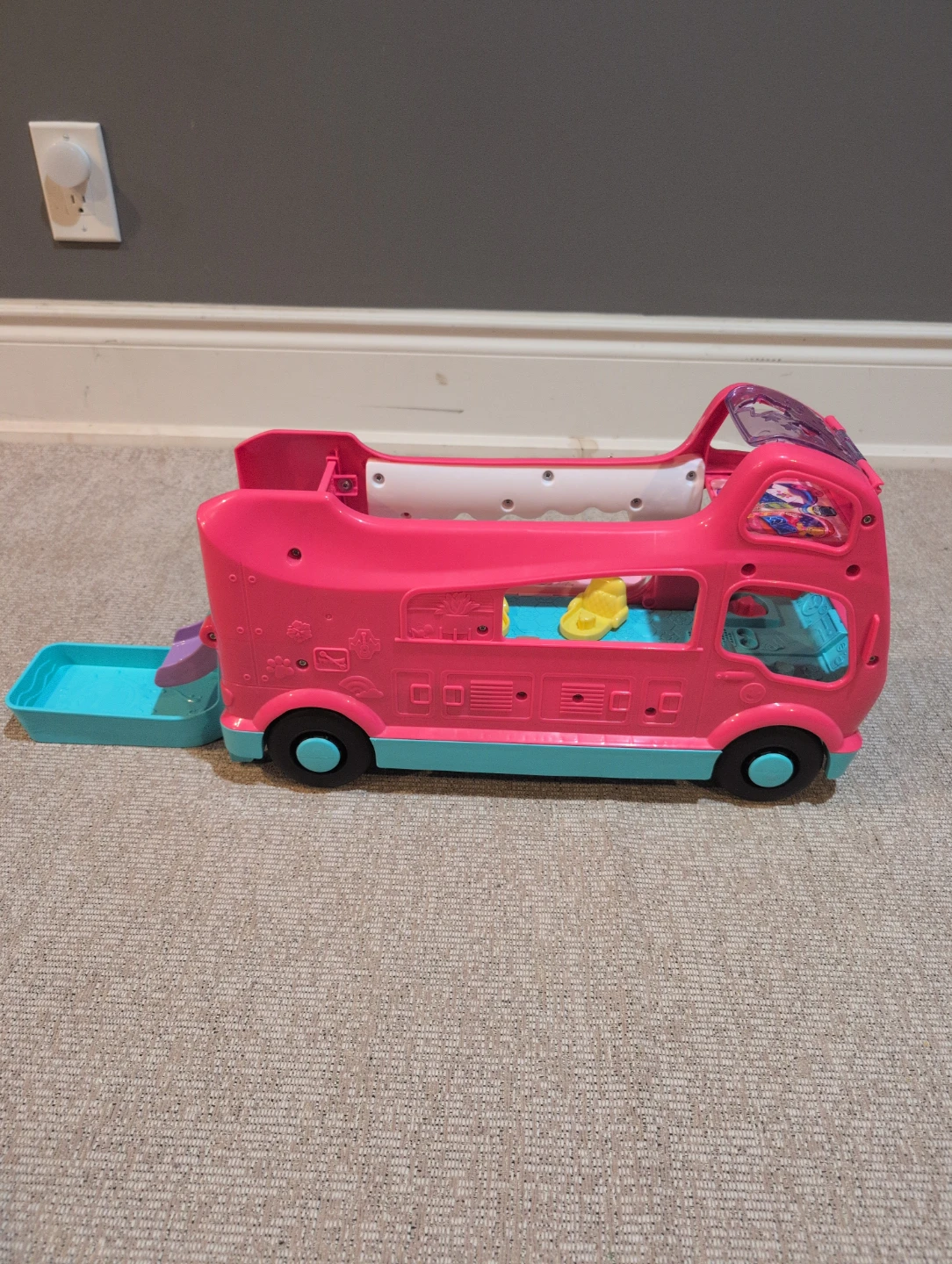 Fisher-Price Little People Transforming Camper Van Toy - photo 4