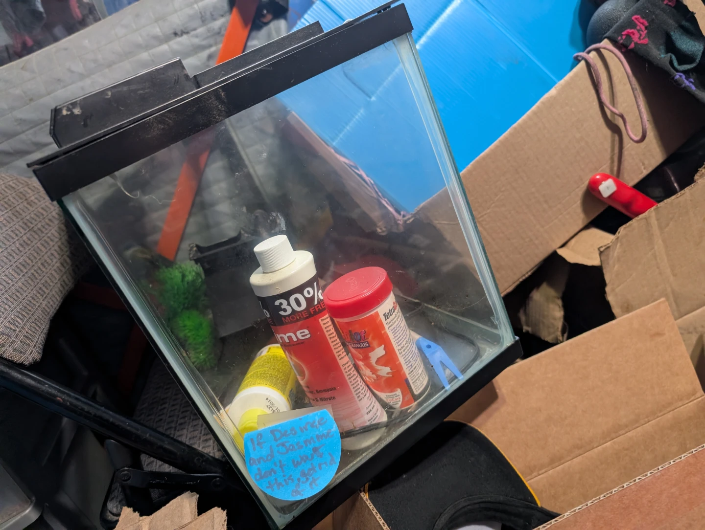 Aquarium with accessories - photo 3