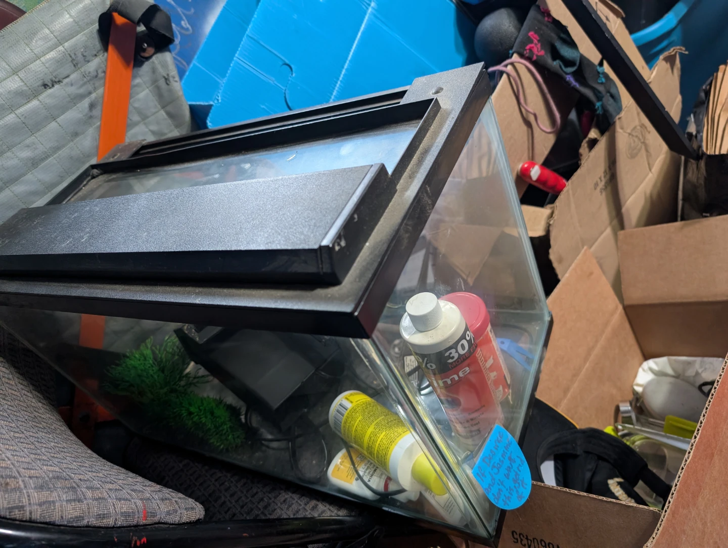 Aquarium with accessories - photo 2