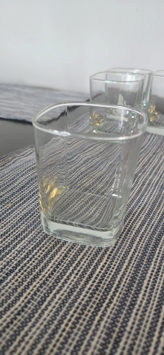Set of 4 Clear Glass Tumblers - photo 2