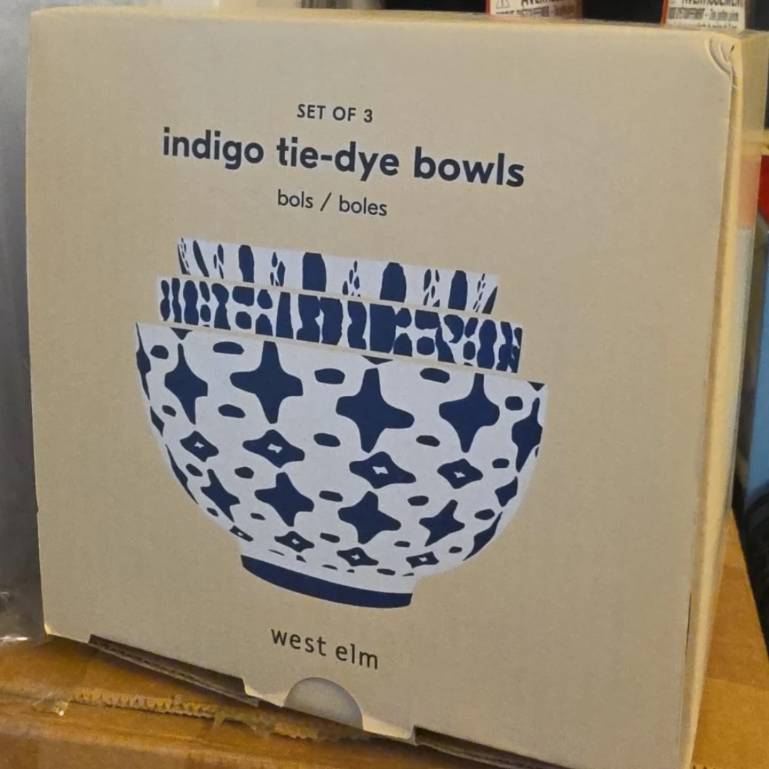 NEW West Elm Set of 3 Indigo Tie-Dye Bowls