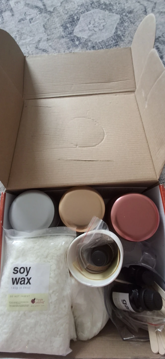 Create Your Own Soy Wax Aromatherapy Candle Kit - photo 3