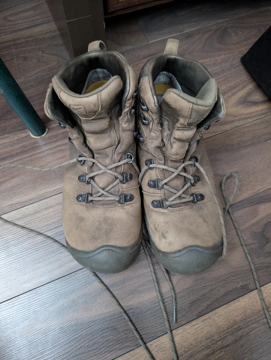 KEEN Brown Leather Hiking Boots Men's Size 9.5