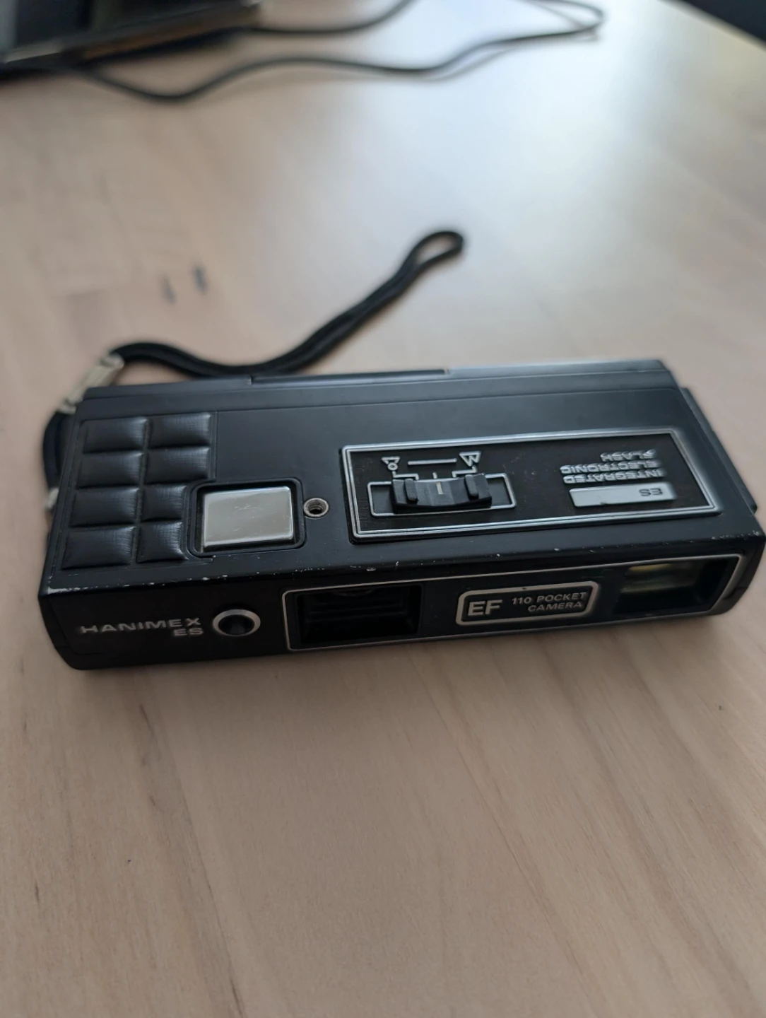 Hanimex EF 110 Pocket Camera with Integrated Flash