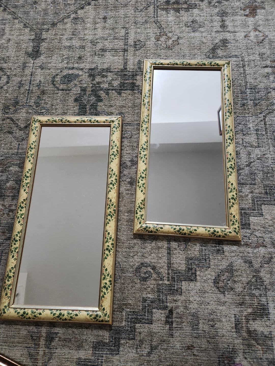 Decorative Wall Mirror Set - Floral Design