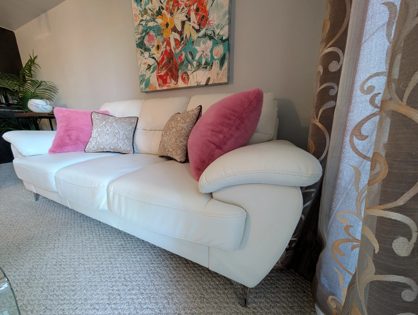 Modern 3- seater sofa and glass coffee table - photo 3