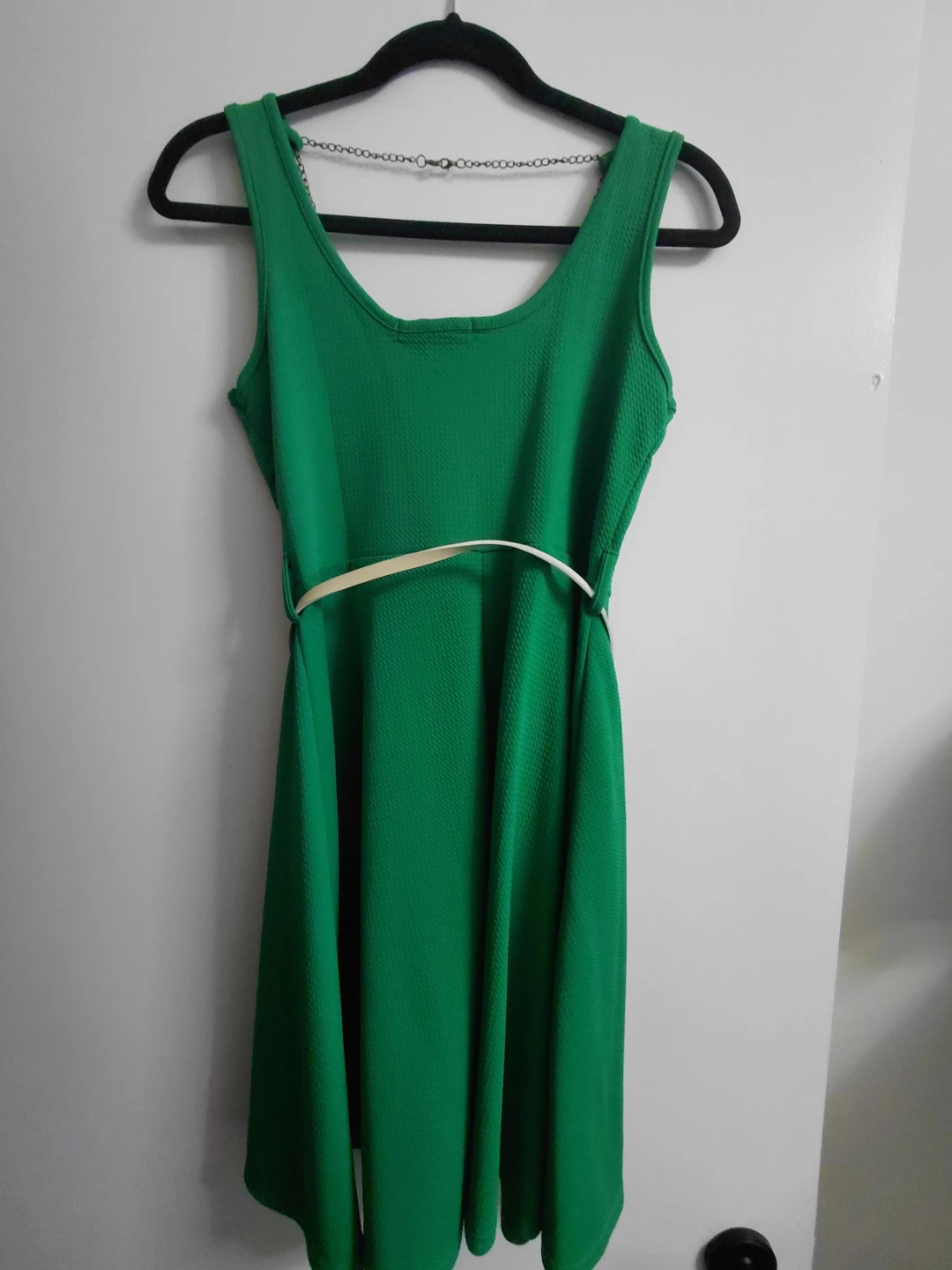 Green Impress Dress with Black Beaded Necklace Size Large - photo 4