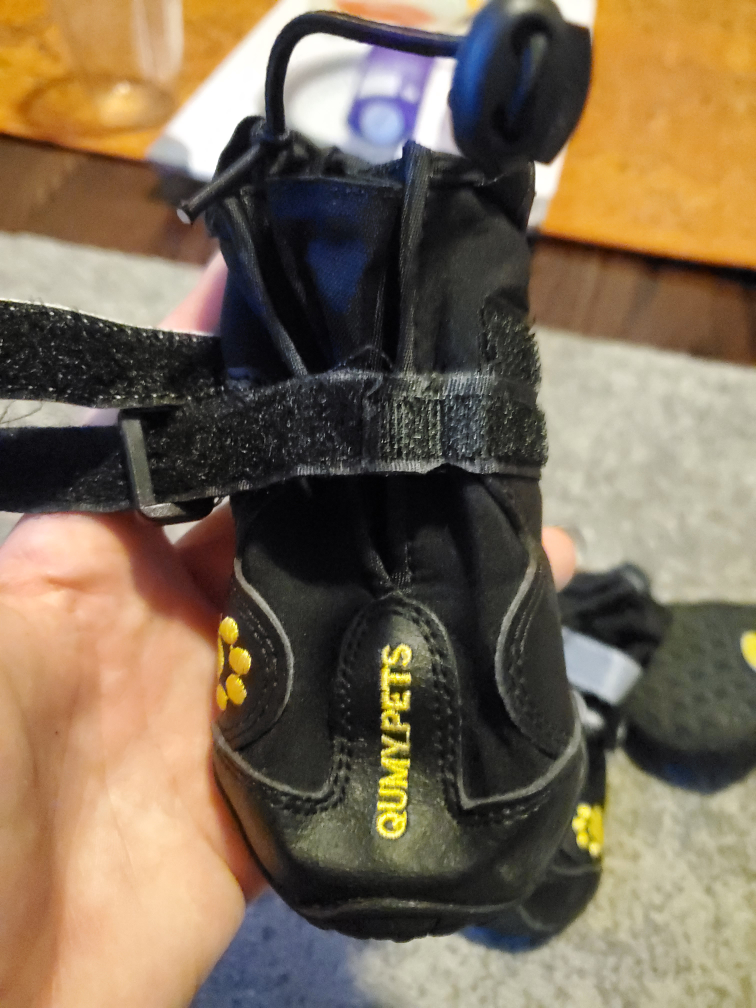 QUMYPETS Black Dog Boots medium - adjustable straps - photo 3