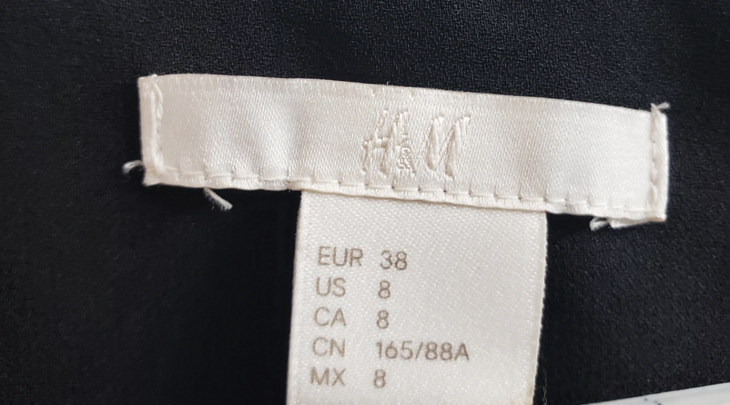 H&M Black Sleeveless Dress Size 8 - photo 3