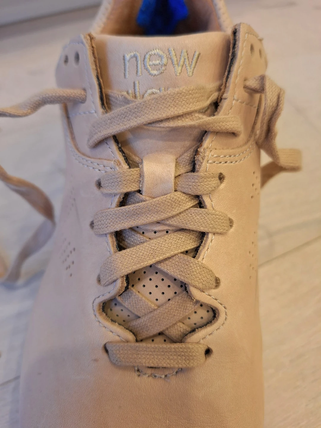 NEW BALANCE Leather Sneakers Shoes - photo 3