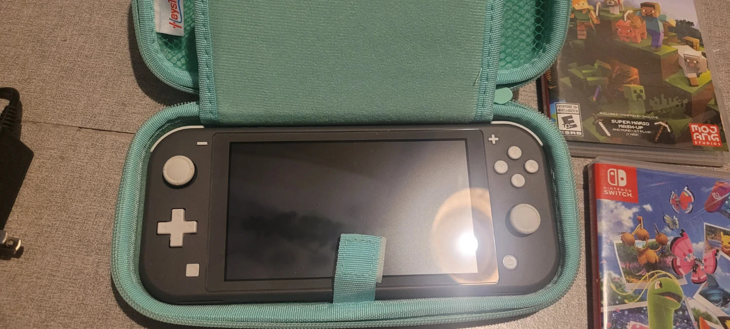 Nintendo Switch Lite package! - photo 2
