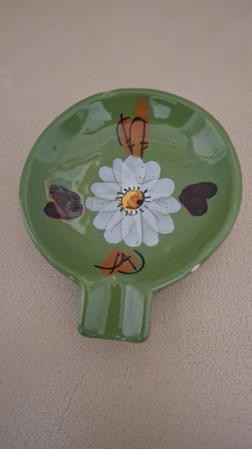 Green Spoon Rest with Daisy Design
