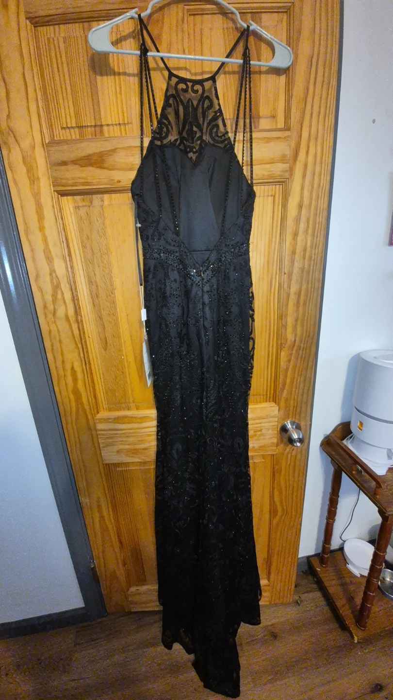 Madison James Black Embellished Lace Mermaid Gown - photo 4