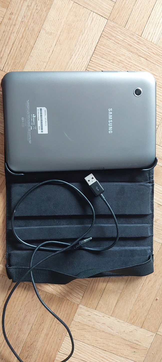 Samsung Galaxy Tab 3 Lite 7" Tablet with Case and Charger - photo 2
