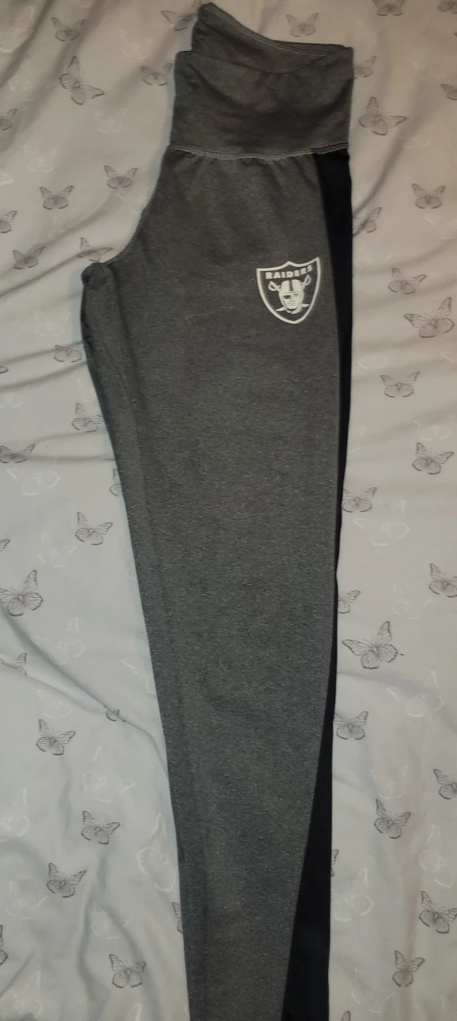 Las Vegas Raiders NFL Team Apparel Leggings - Women's Size L