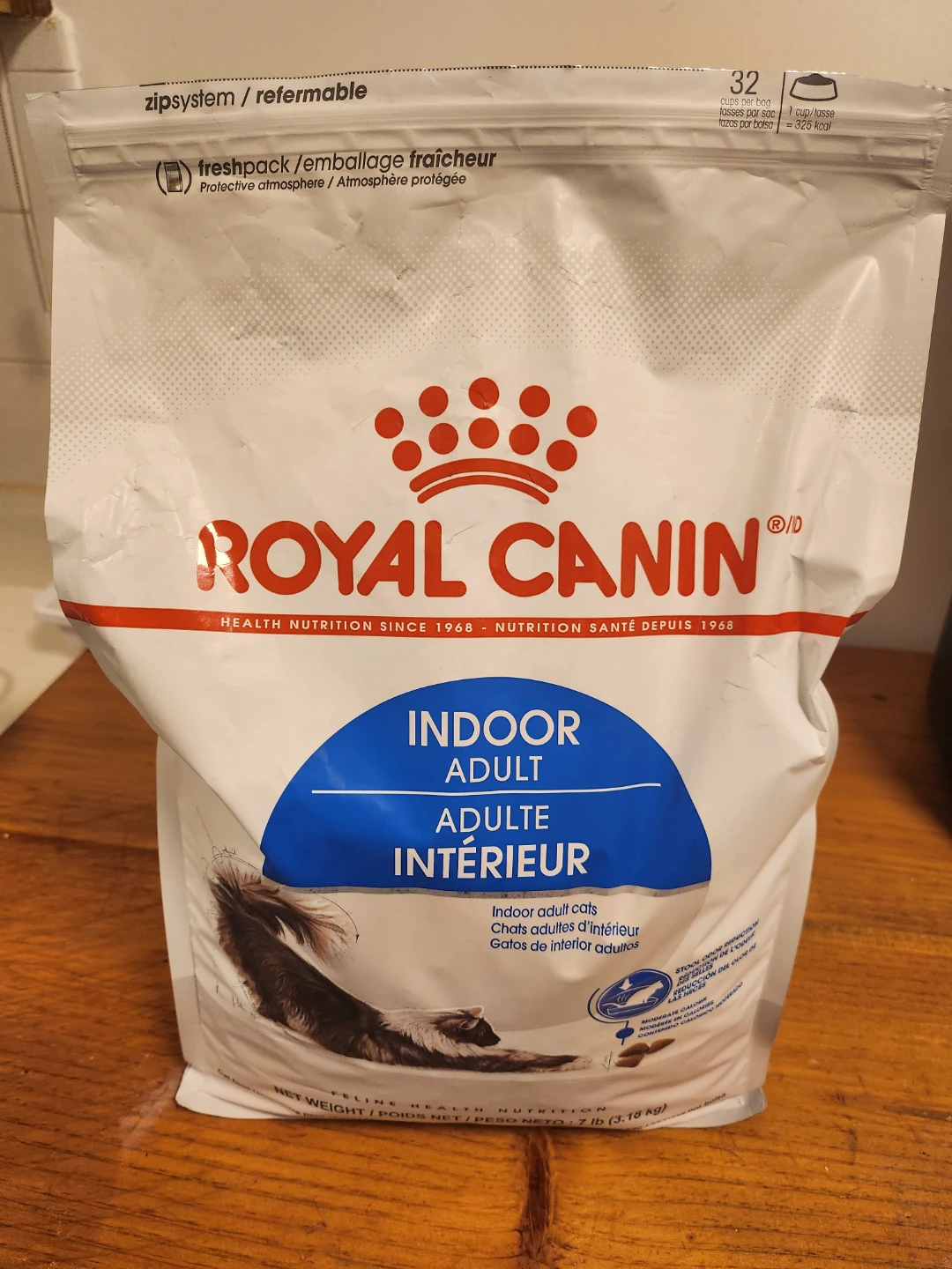 38 Cans Cat Wet Food and 1 7lb Bag Adult Indoor Cat Food