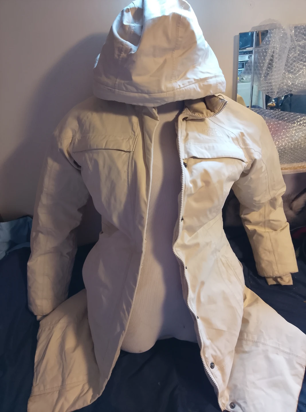 The North Face Women's Insulated Parka - Cream - photo 3