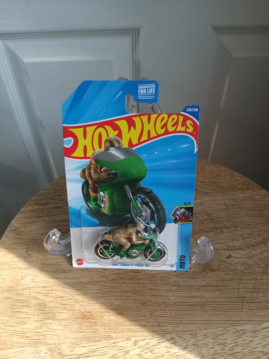 Hot Wheels 1966 Triumph Tiger 100 Motorcycle Toy