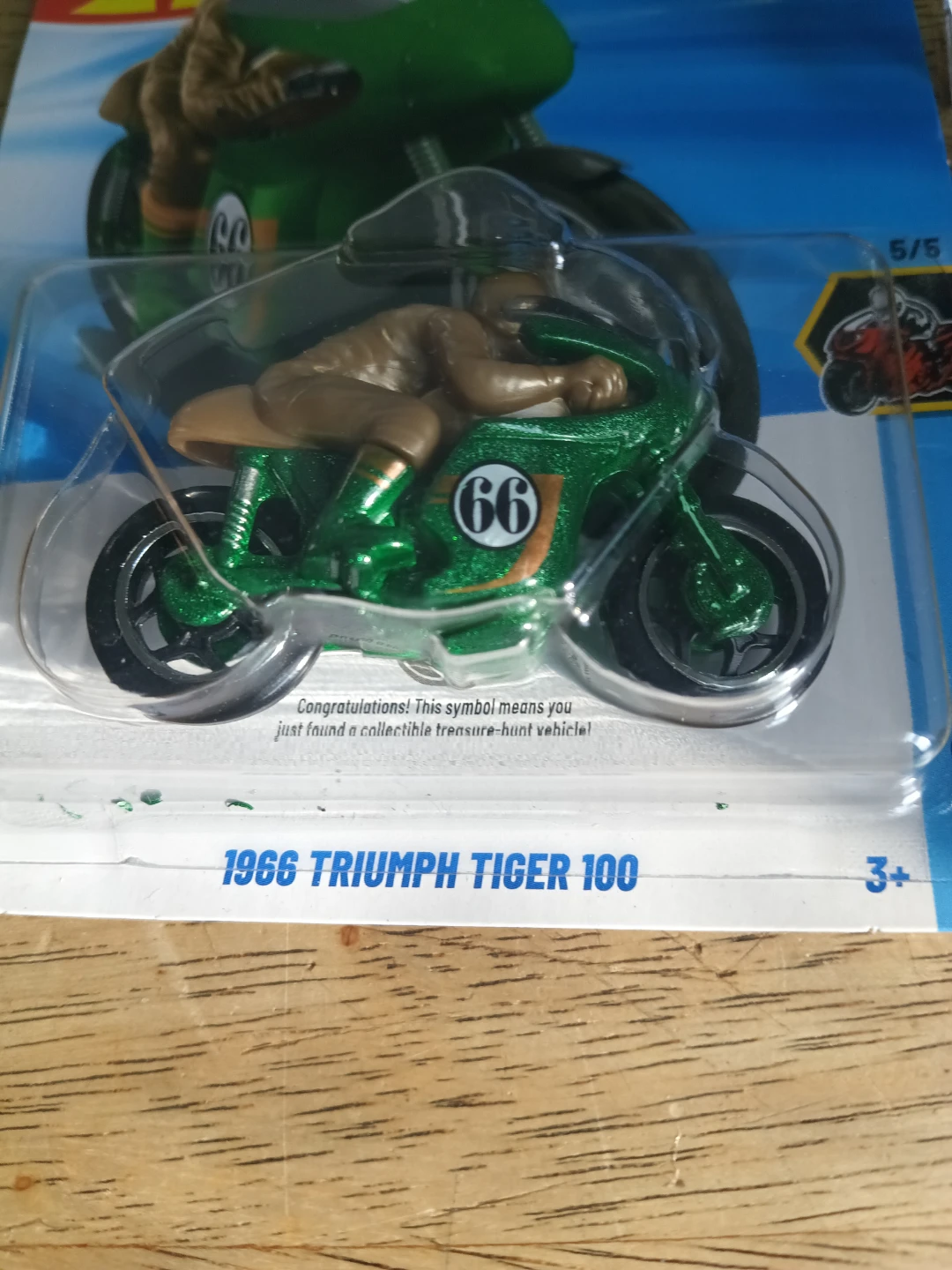 Hot Wheels 1966 Triumph Tiger 100 Motorcycle Toy - photo 2