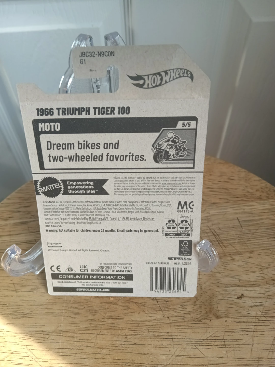 Hot Wheels 1966 Triumph Tiger 100 Motorcycle Toy - photo 4