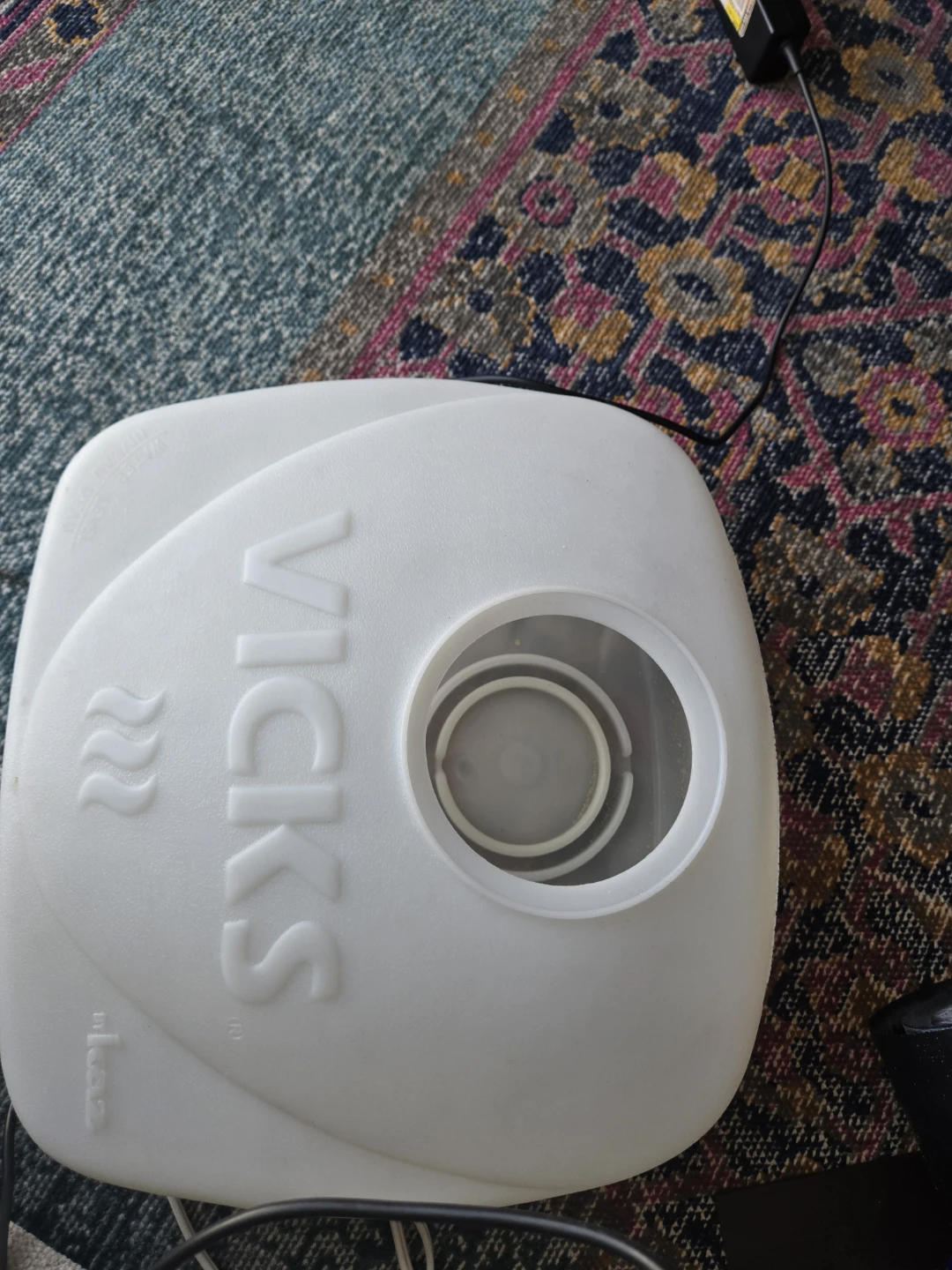 Vicks Humidifier - photo 3