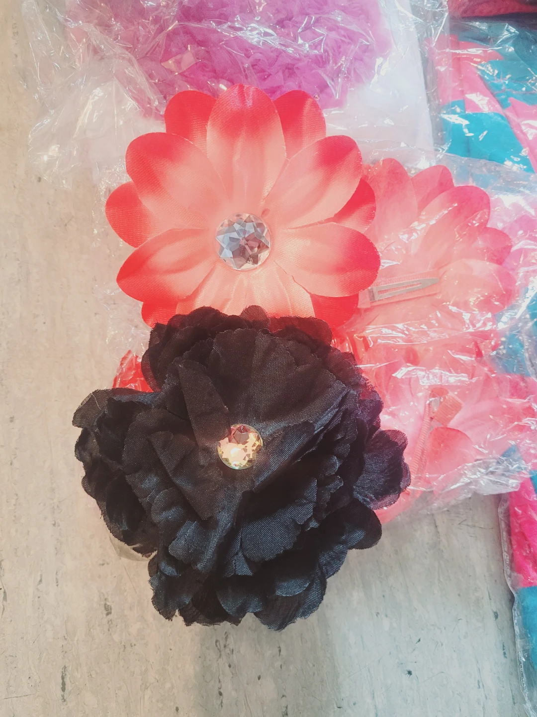 BRAND NEW Kids Premium Hair Accessories & Clothing!!!☆▪︎ - photo 2