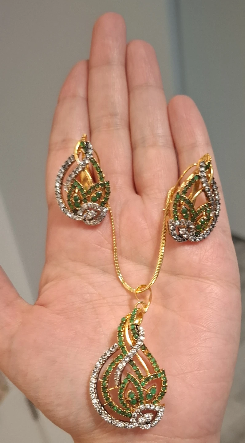 Gold-tone Jewelry Set with Green and Clear Stones