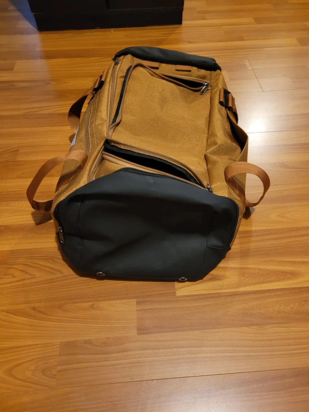 Laripuit Duffle Bag - Tan/Black - photo 4
