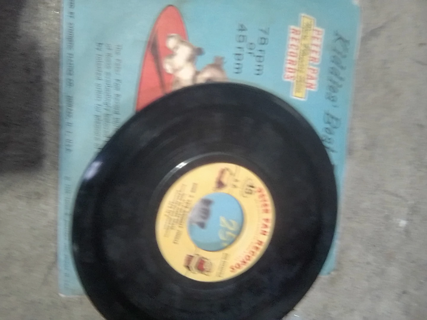 The gingerman,  peter pan, and a Christmas carol vintage disks - photo 2