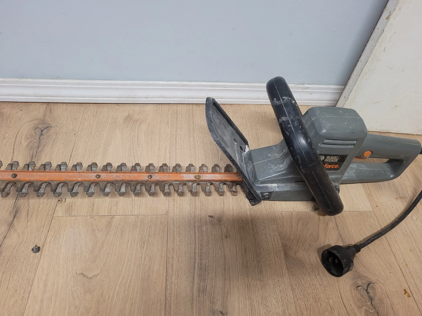 Black & Decker Hedge Trimmer