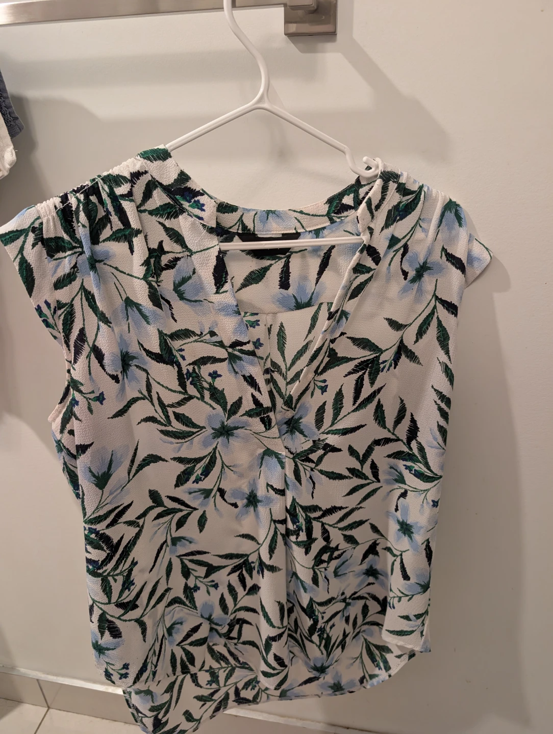 🥕 Woman's Floral Blouse 🥕