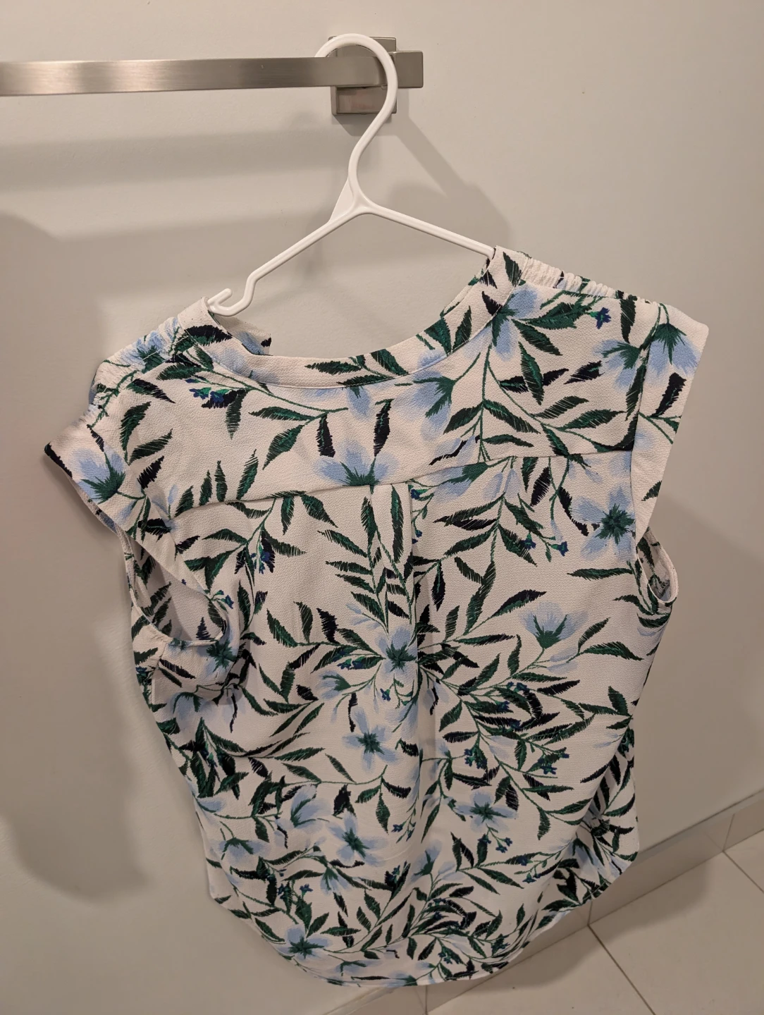 🥕 Woman's Floral Blouse 🥕 - photo 2