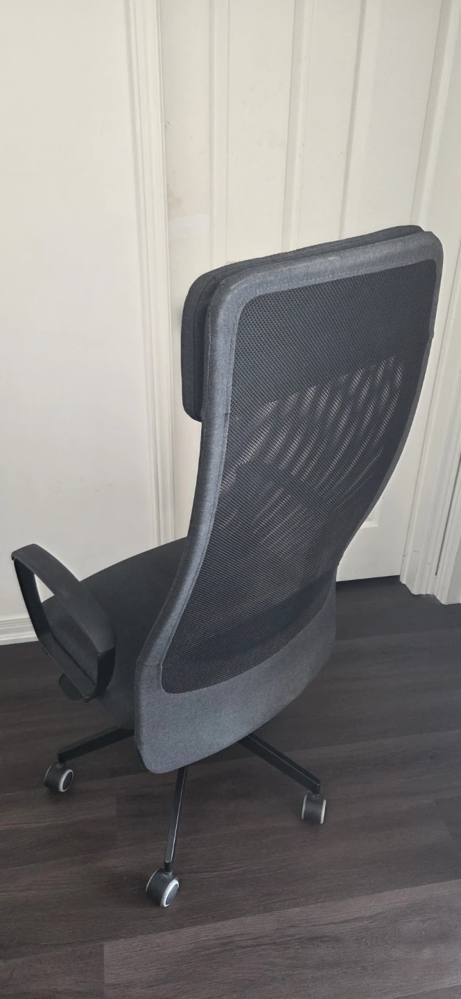 Ikea  Office Chair - Dark Grey Mesh - photo 3