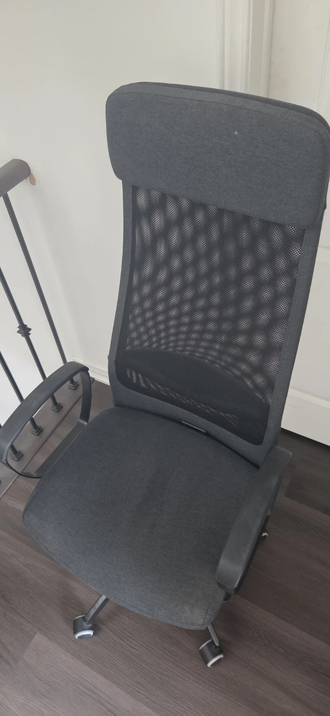 Ikea  Office Chair - Dark Grey Mesh - photo 4