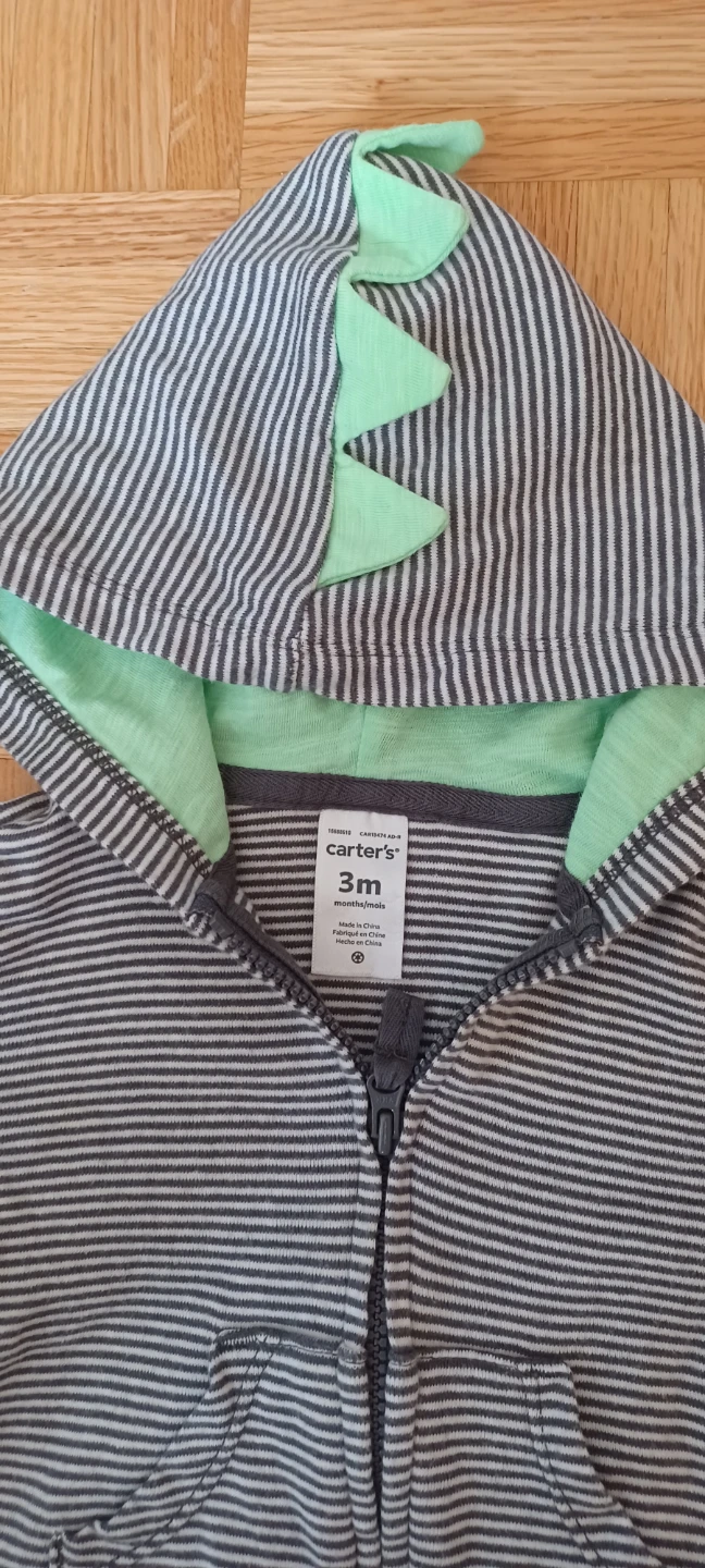 New 3 month & 3-6 month hoodie - photo 2