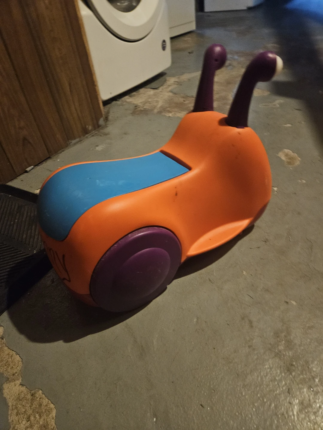 Orange Snail Ride-On Toy - photo 4