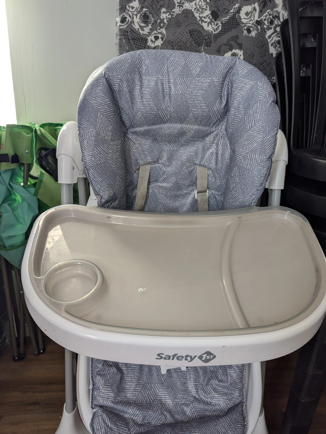 Safety 1st High Chair