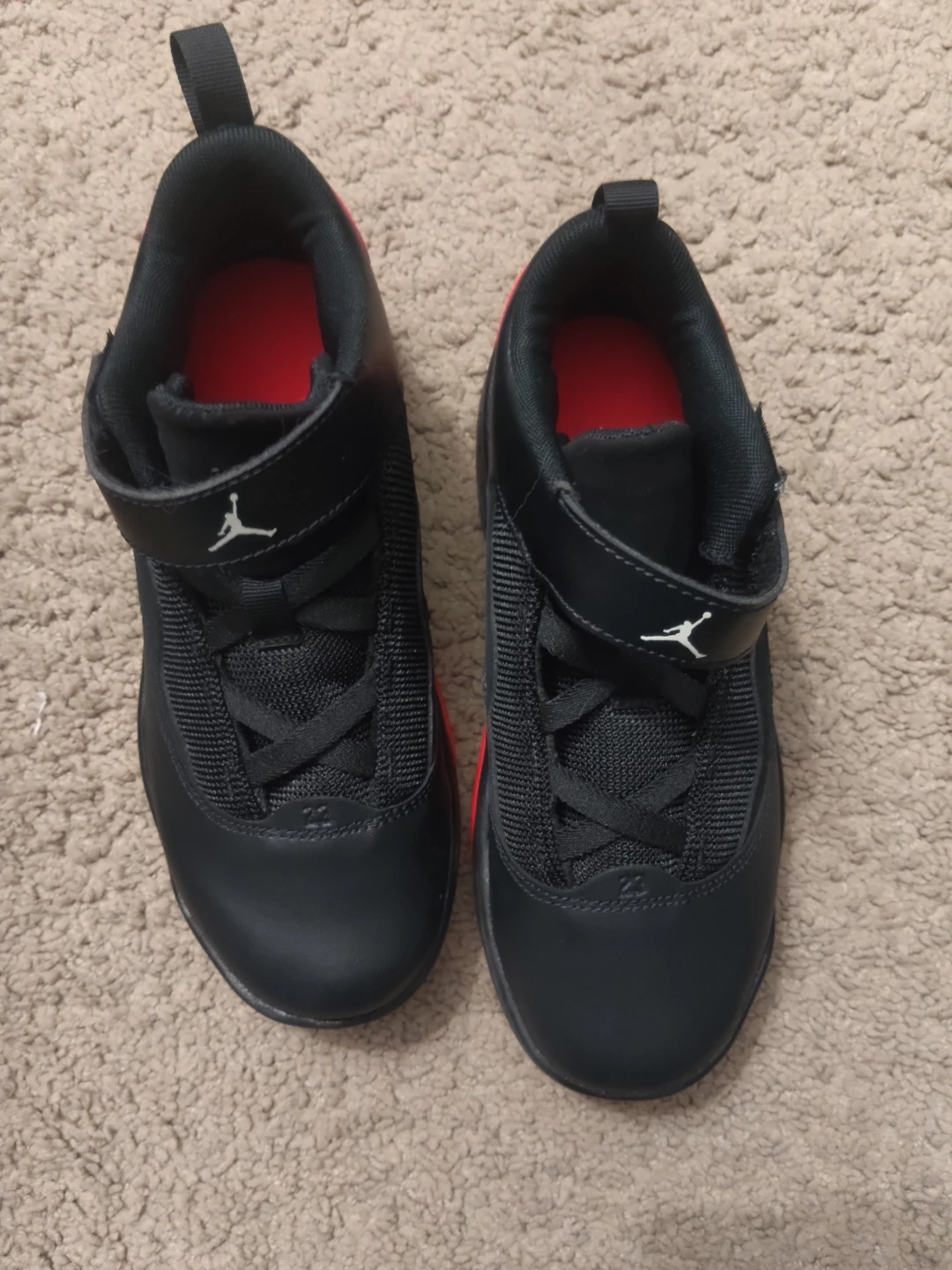 Jordan Black and Red Youth Sneakers - photo 2