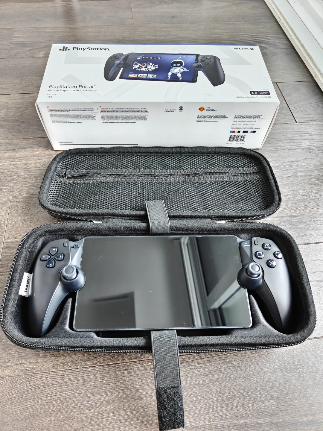 Sony PlayStation Portal Remote Player + Carrying case