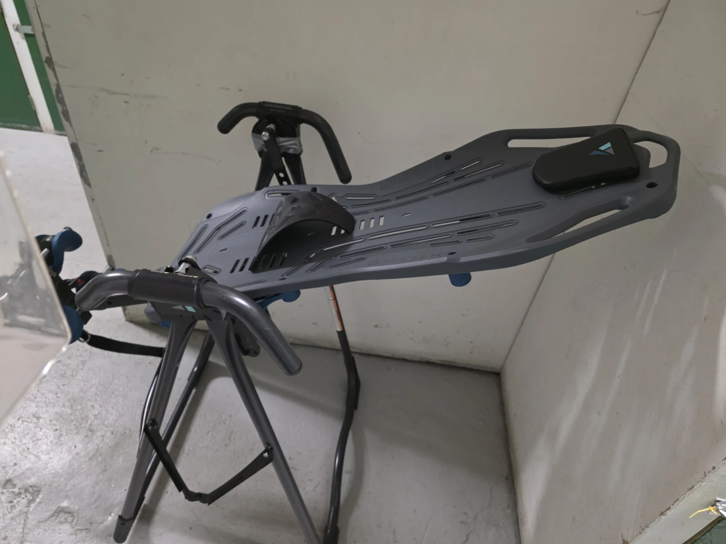Teeter Hang Ups Inversion Table - photo 5
