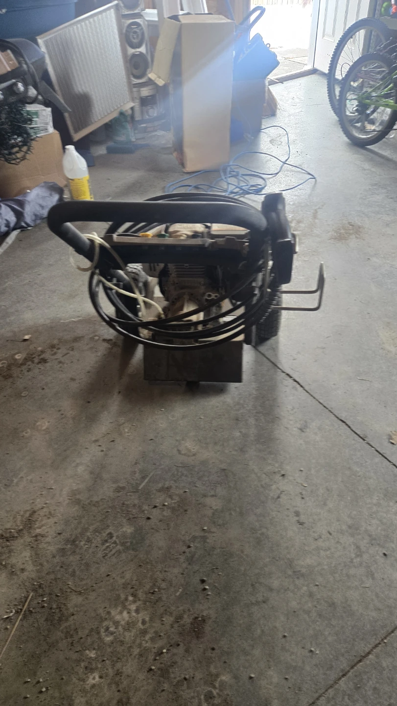 Karcher 3000 PSI Pressure Washer with Honda GC130 Engine - photo 2